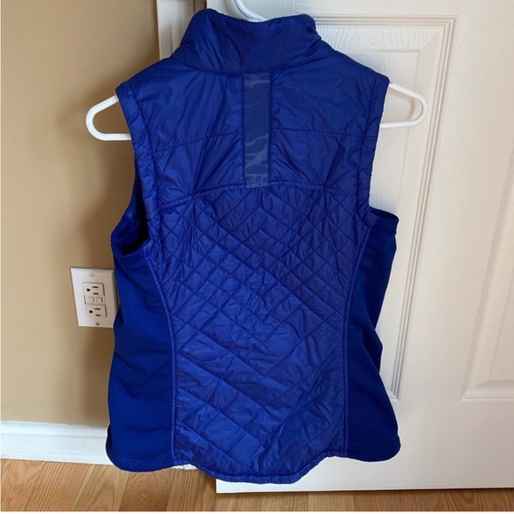 Athleta vest, very good condition. Some lint at inside of neckline. - Picture 2 of 2